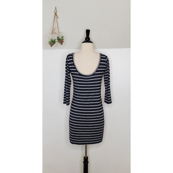 Club Monaco Courtney Dress - Picture 4 of 6